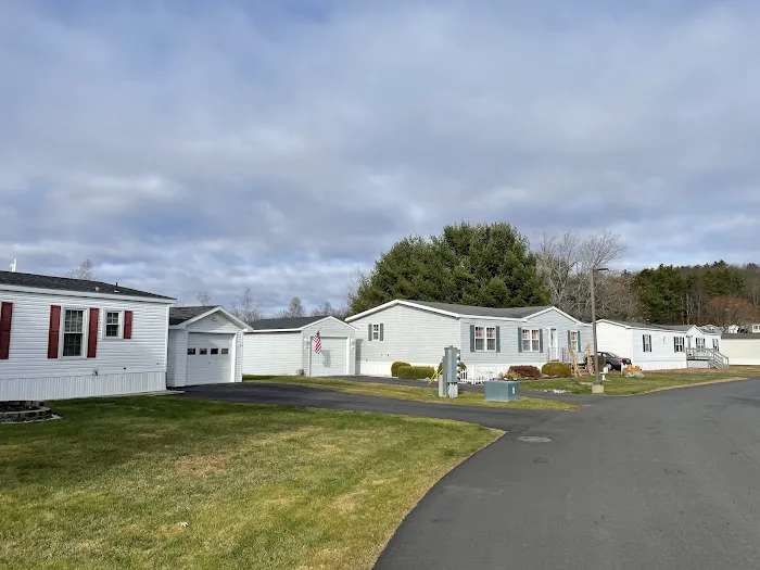 Fox Run Mobile Home Park Picture 4