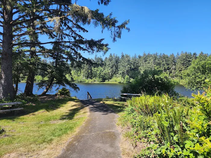 Fort Stevens State Park Campground Picture 8
