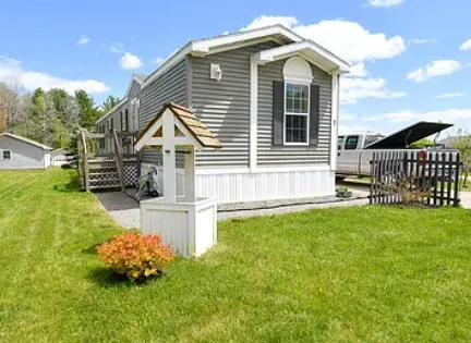 Sabattus Estates Mobile Home Park Picture 1