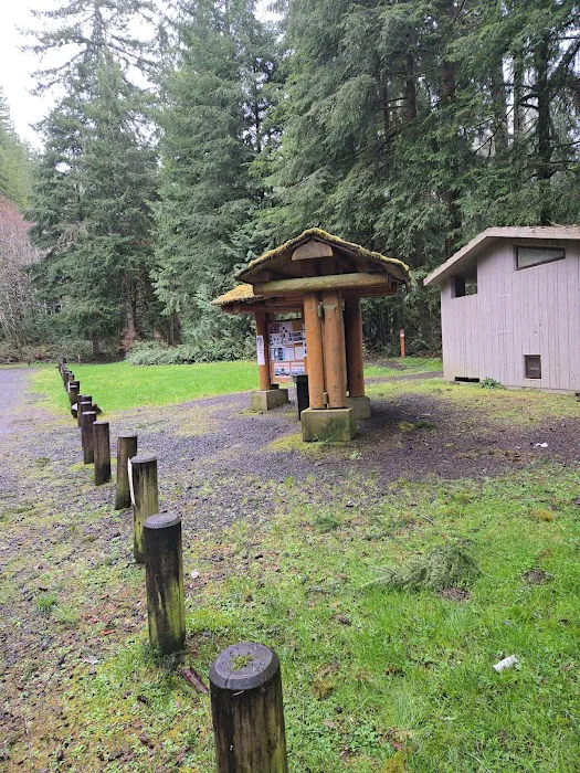 Gnat Creek Campground Picture 1