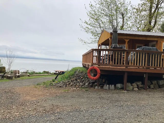 Columbia River Rest at Pillar Rock Picture 9