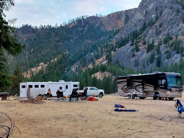 Whistlin' Pine Ranch Picture 4