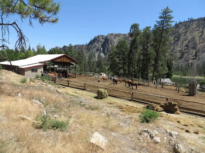 Whistlin' Pine Ranch Picture 8