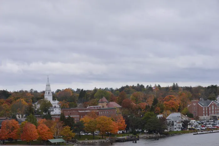 Maplewood Manor Picture 6