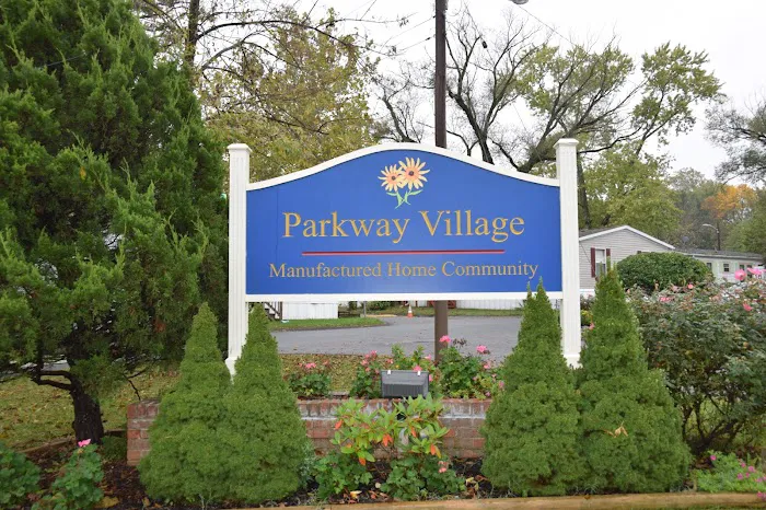 Parkway Village Manufactured Home Community Picture 6