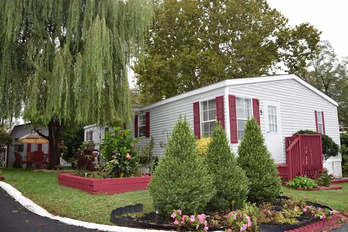 Parkway Village Manufactured Home Community Picture 7