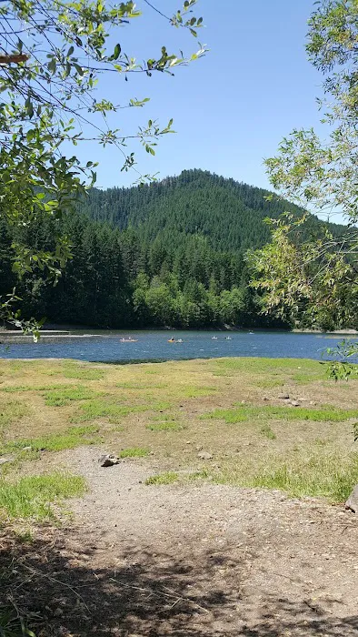 Santiam Flats Campground Picture 5