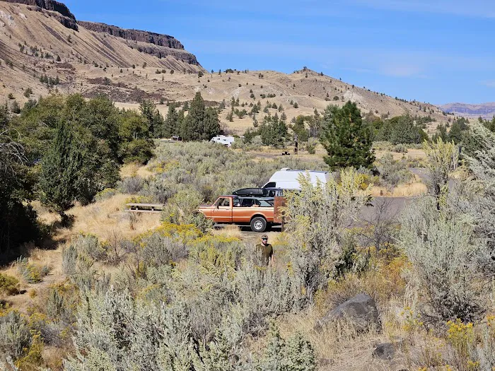 Trout Creek Campground. Picture 1