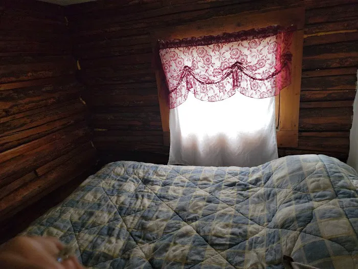 Log Cabin Resort Picture 8