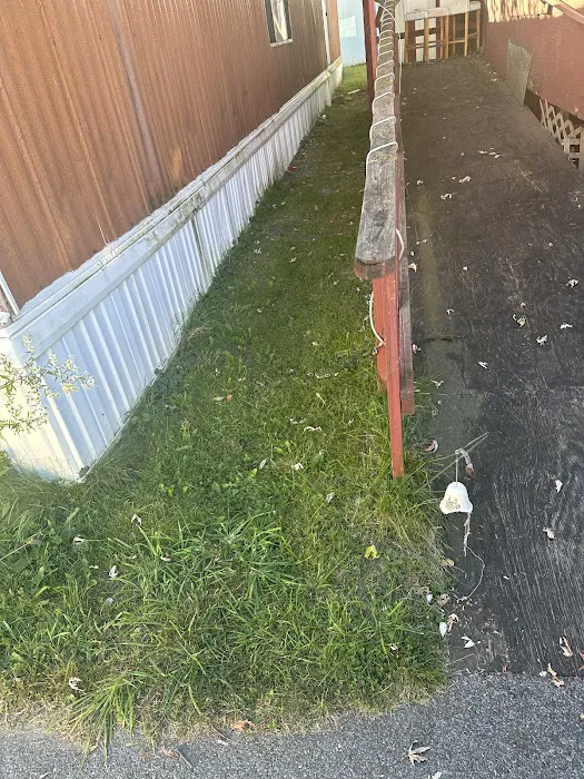 Wayside Mobile Home Court Picture 6