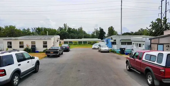 Wayside Mobile Home Court Picture 5