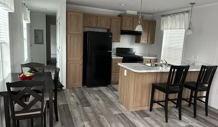 Shamrock Mobile Home & RV Park Picture 6