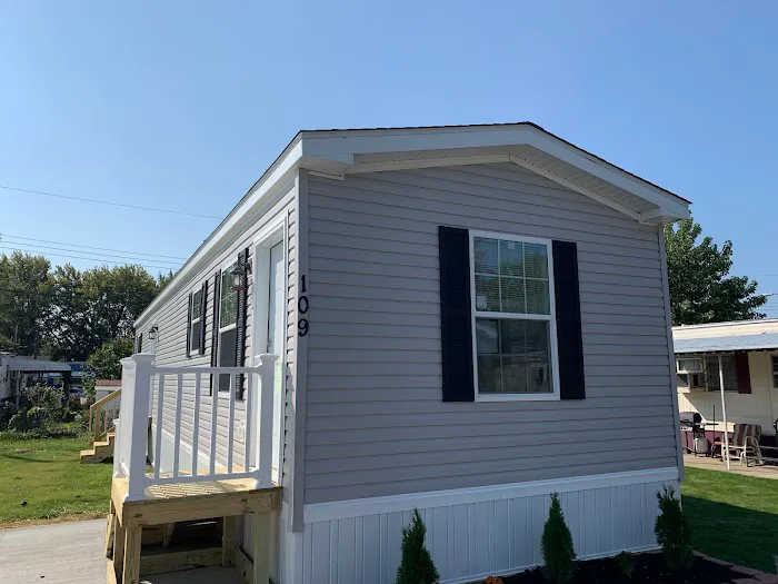 Shamrock Mobile Home & RV Park Picture 7