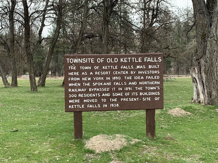 Kettle Falls Locust Grove Group Site Campground Picture 3