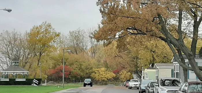 Lynch Park River Point Picture 4