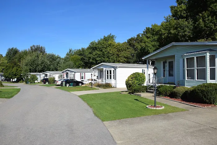 Eagle Crest Manufactured Home Community Picture 5