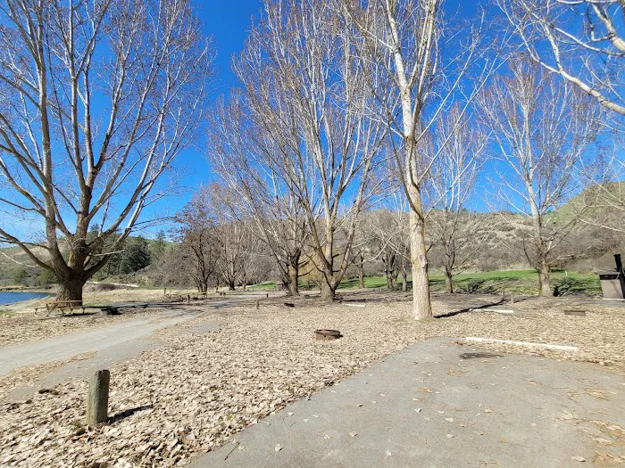 Hawk Creek Campground Picture 6