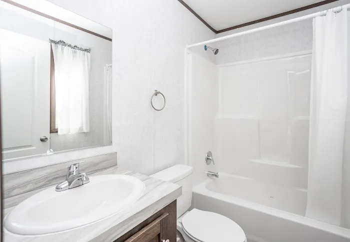 Lake Erie Estates Picture 3