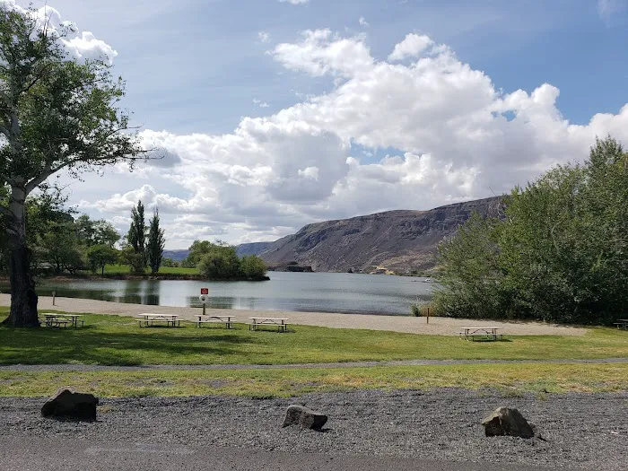 Sun Lakes State Park Campground Picture 10