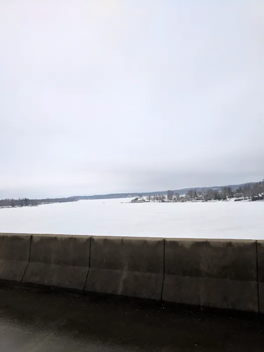 Sunshine Village Mobile Home Picture 4