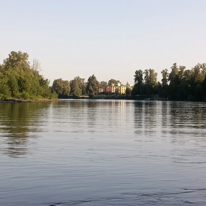 Riverview Park Biker/Boater Campground Picture 1