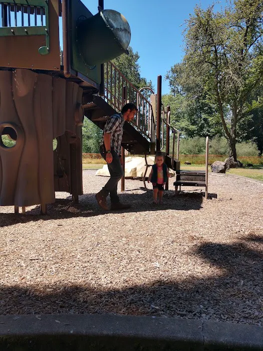 Pioneer Park Picture 3