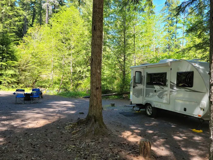 Riverside at Detroit Campground Picture 2