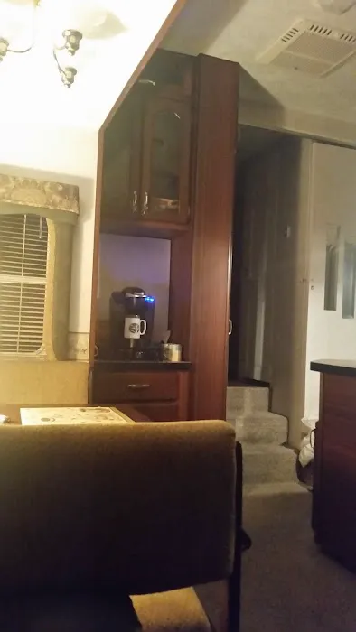 Crow's Nest RV Parkbeach Picture 4