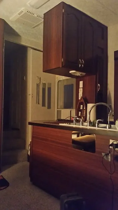 Crow's Nest RV Parkbeach Picture 3