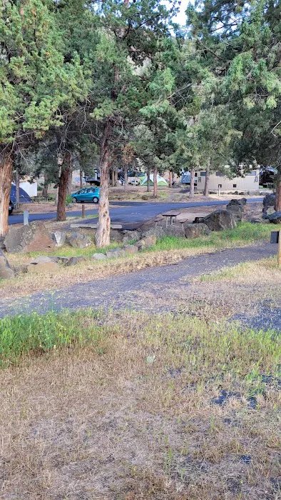 PGE Pelton Park Campground Picture 7