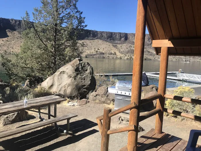 The Cabins at The Cove Palisades State Park Picture 3