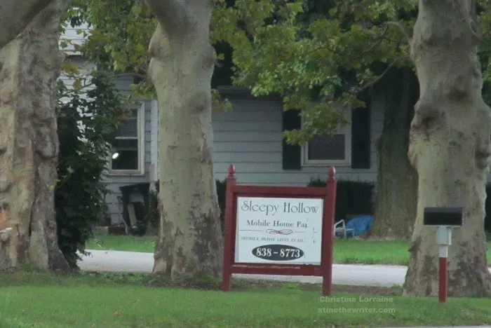 Sleepy Hollow Mobile Home Park Picture 1