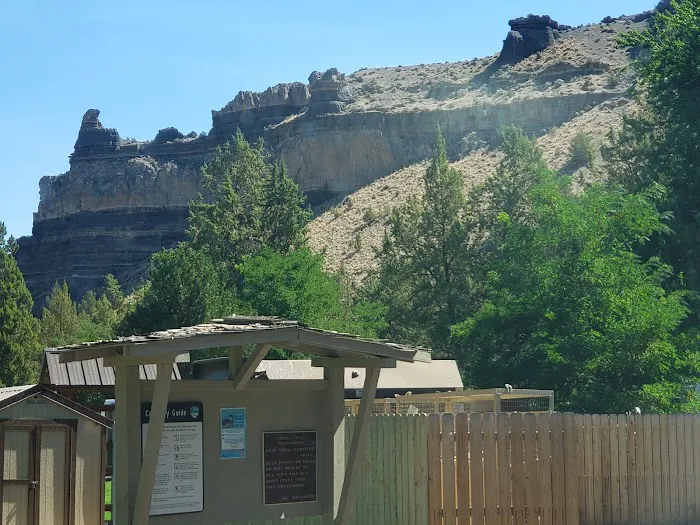 Deschutes River Campground, A, B & C Loops Picture 9