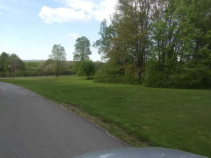 Hayfield Estates Mobile Home Park Picture 4