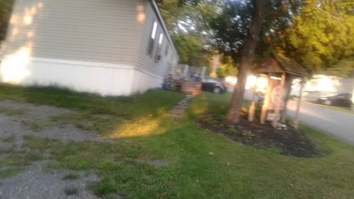 Victoria Estates Mobile Home Prk Picture 1