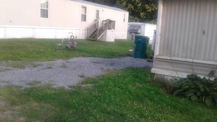 Victoria Estates Mobile Home Prk Picture 7