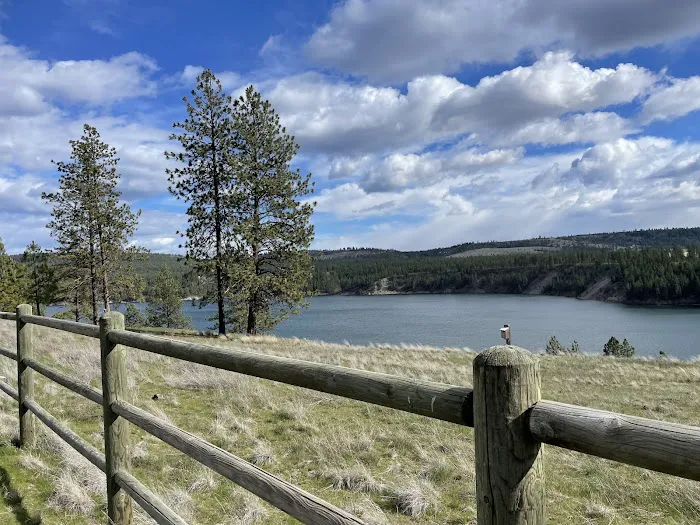 Lake Spokane Campground Picture 3