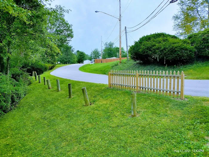 Lake Grove Park Picture 10