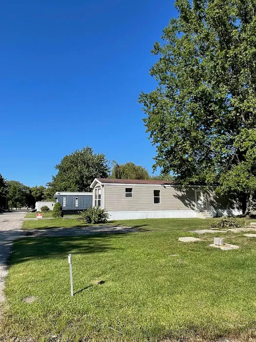 Austin Woods Manufactured Home Community Picture 2