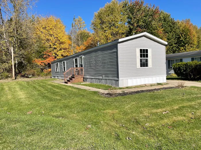 Austin Woods Manufactured Home Community Picture 10