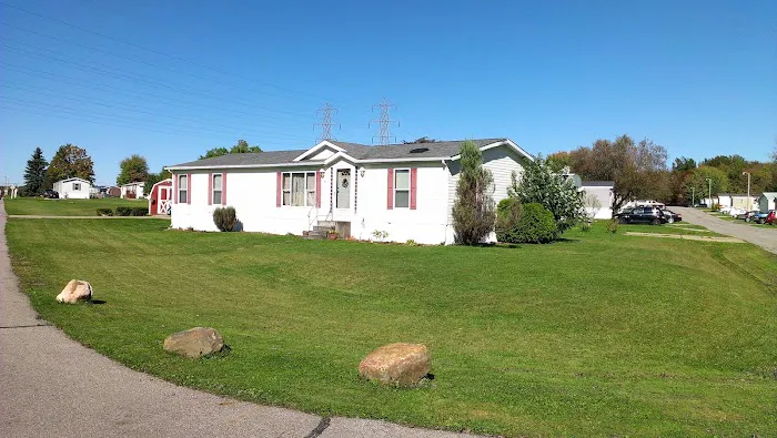 Whispering Willow Mobile Home Community Picture 4