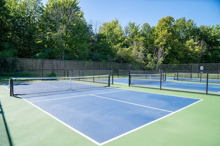 MotorCoach Resort Lake Erie Shores Picture 10