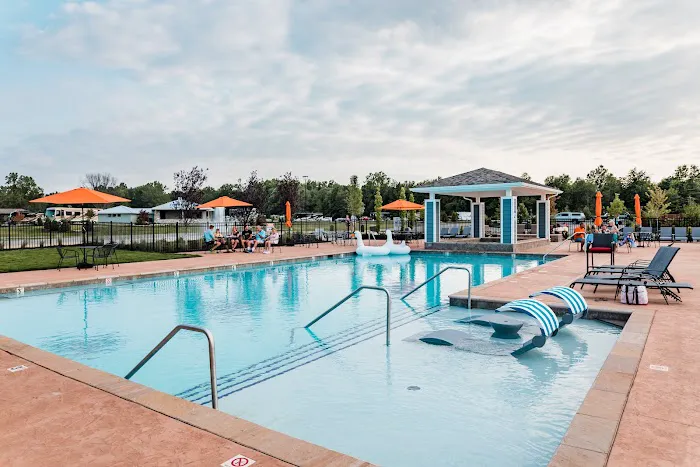 MotorCoach Resort Lake Erie Shores Picture 3