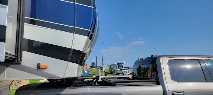 Love's RV Hookup Picture 6