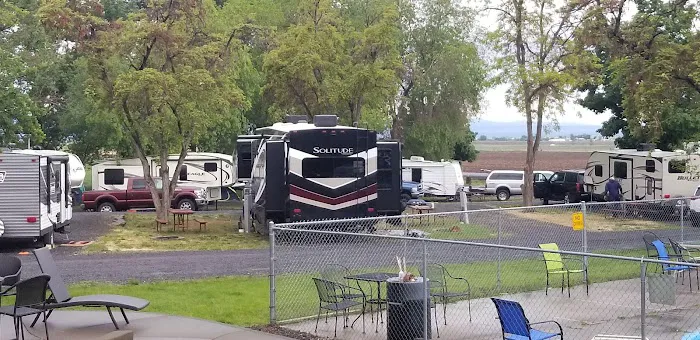 Redmond / Central Oregon KOA Holiday Picture 5