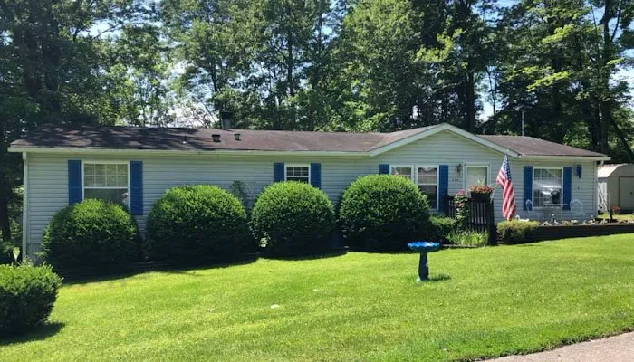 Brady Hills Mobile Home Park Picture 2