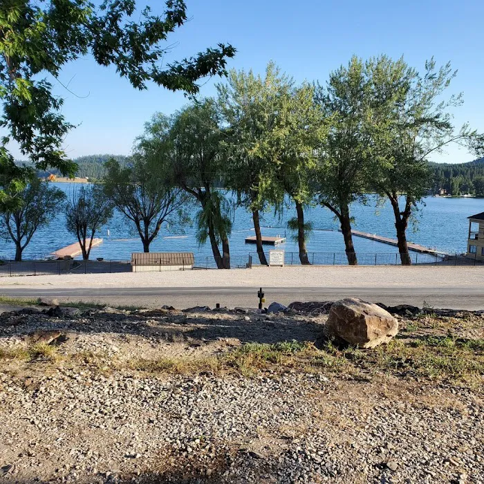 Waitts Lake Resort and Cabins Picture 8