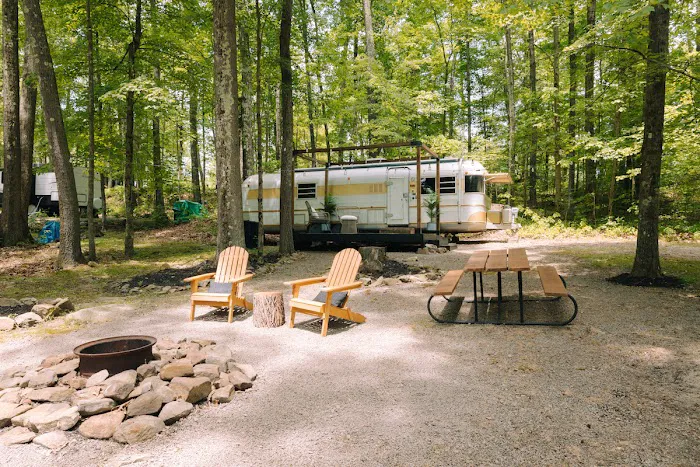 Rustic Acres RV Resort and Campground Picture 7