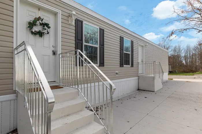 Leaders Properties Picture 10