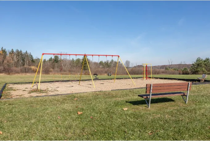 Jacque's Mobile Home Park Picture 3